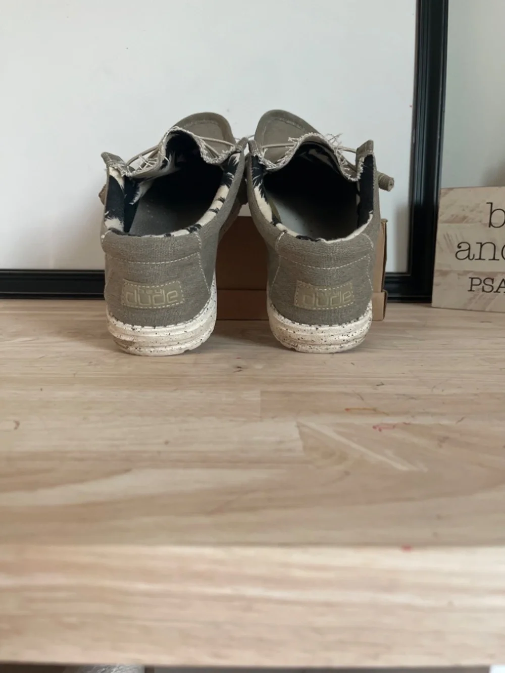 Men’s Hey Dude Shoes Size 12 Beige Preowned